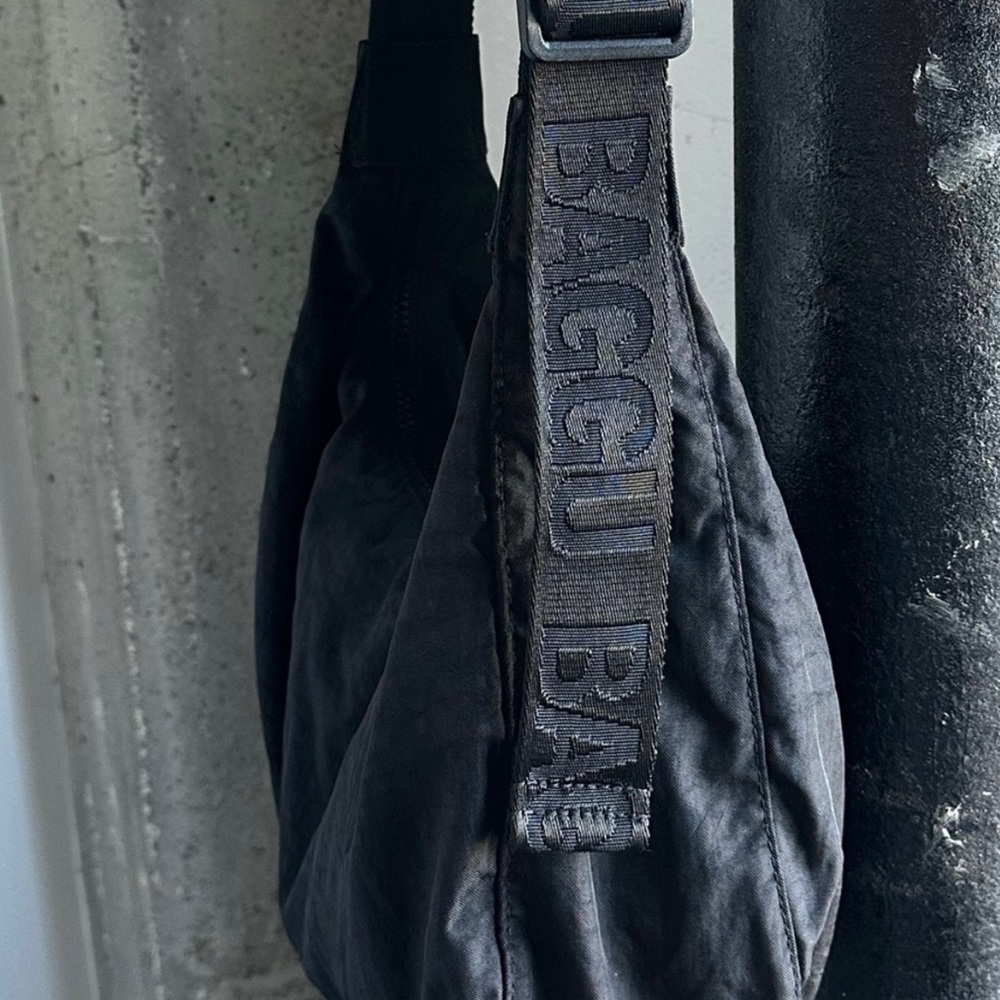 Baggu crescent bag